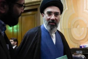 من الزهد إلى العقارات الفاخرة.. تقارير تكشف ممتلكات نجل خامنئي في لندن بأكثر من 50 مليون جنيه إسترليني