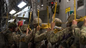 ملقبة بفرقة "الشيطان".. قرار من الجيش الأمريكي بشأن الفرقة 82 المحمولة جواً يثير التكهنات حول نشرها في إيران - فيديو main