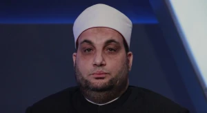 واعظ أزهري: لا يحق لأي أحد شرعًا وقانونًا أن ينهر مَن يأكل أو يشرب في نهار رمضان
