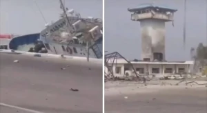غرق سفن وتدمير مباني بالكامل.. بالفيديو.. آثار الدمار في جزيرة «كيش» الإيرانية بعد الغارات الجوية الأمريكية الإسرائيلية