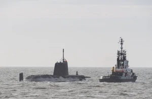 بانتظار تصاعد النزاع مع إيران.. وصول غواصة نووية بريطانية إلى بحر العرب