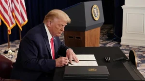 ترمب يعلن بشكل مفاجئ تأجيل جميع الضربات العسكرية على إيران  لمدة 5 أيام