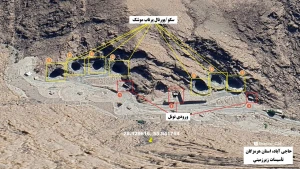 صور تكشف كيف تخفي إيران الصواريخ داخل مدينة عسكرية سرية في باطن الجبل