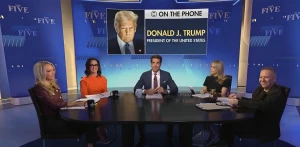 بالفيديو.. مذيع ل "ترامب": "هل أخبرتك وكالة المخابرات المركزية أن مجتبى خامنئي مثلي الجنس؟".. والرئيس الأمريكي يفاجئه بالرد