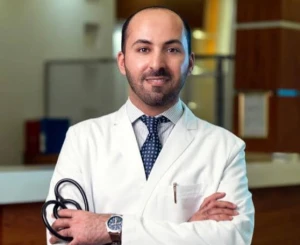 هل تسبب أحماض المعدة بحة في الصوت؟.. استشاري يُجيب