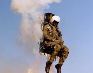 مسؤول أمريكي يعلق على مصير الطيار  بعد أكثر من 15 ساعة على فقدانه داخل الأراضي الإيرانية