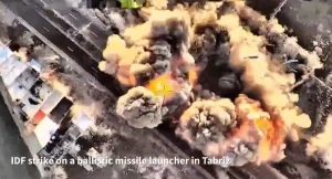 بالفيديو.. لحظة استهداف وتدمير  منصة صواريخ باليستية متنقلة في تبريز بإيران