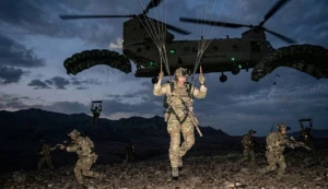 إصابة مروحيتين أمريكيتين أثناء إنقاذ طيار أمريكي داخل إيران