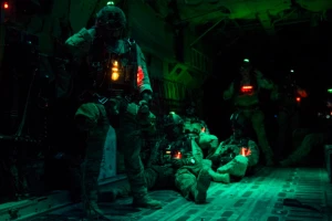 تفاصيل جديدة حول العملية الأمريكية لإنقاذ الطيار الثاني بعد سقوط طائرته في إيران.. وكيف تم خداع القوات الإيرانية وإرباكها