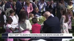 "لم يكن قادراً على التوقيع ويمشي بآلة طباعة".. بالفيديو: ترامب يسخر من بايدن أمام مجموعة من الأطفال في البيت الأبيض