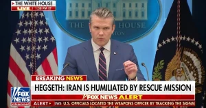 بالفيديو.. وزير الدفاع الأمريكي يعلق على إنقاذ طيارين سقطت طائرتهما في إيران.. ويوجّه رسالة إلى خصومهم في طهران main