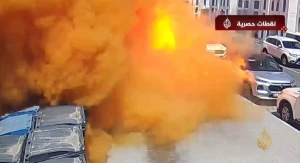 بالفيديو: لقطات تُظهر للمرة الأولى استهداف المدنيين في قطر  بالصواريخ والمسيرات الإيرانية