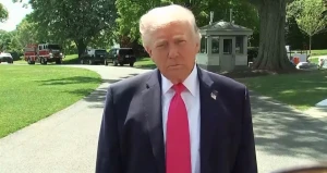 هل إيقاف إيران عن تخصيب اليورانيوم لمدة 20 عاماً أمراً مقبولاً لديك؟.. ترامب يجيب