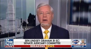«فقد صوته من شدة الغضب».. بالفيديو.. السيناتور ليندسي غراهام يكشف تفاصيل مكالمة «ترامب» المباشرة مع مسؤولين إيرانيين وتهديده لهم