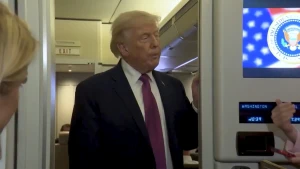 بالفيديو..  ترامب يحسم الجدل بشأن فرض إيران رسومًا على مرور السفن والمركبات البحرية