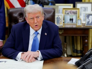 ترمب: إيران تتوسل لفك الحصار على مضيق هرمز لإنقاذ خسائرها التي تبلغ 500 مليون دولار يوميا