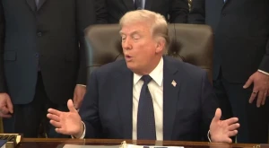 ياله من سؤال غبي …بالفيديو:  ترامب يوبخ مراسلة سألته  بشأن إمكانية استخدام السلاح النووي ضد إيران