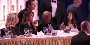 بالفيديو: لحظة إجلاء الرئيس ترامب من جهاز الخدمة السرية بعد سماع دوي صوت غير معروف