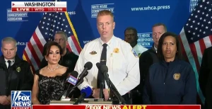 بالفيديو.. رئيس شرطة واشنطن: المشتبه به في حادث عشاء مراسلي البيت الأبيض نزيل بالفندق ويحمل شوتغن ومسدسًا وسكاكين