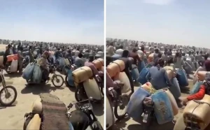 بالفيديو.. حشود آلاف من الباكستانيين على دراجات نارية بالقرب من الحدود الإيرانية للحصول على النفط