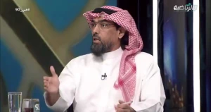 بالفيديو.. دباس الدوسري يكشف سر الخلاف بين  لاعبي الشباب  حمدالله وكاراسكو داخل غرفة الملابس بعد انتهاء مباراة التعاون