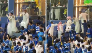بالفيديو: اشتباكات بالعصي بين جماهير الهلال و النصر!