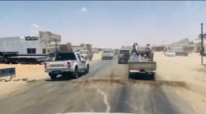 استنفار واسع لقبائل دهم في منطقة الجوف اليمنية عقب اعتقال الحوثيين للشيخ حمد بن فدغم -فيديو