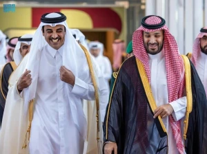 ولي العهد يجري اتصالا هاتفيا بأمير قطر
