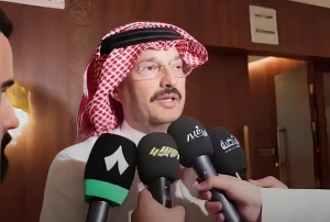 بالفيديو.. أمير منطقة عسير يرد على الأنباء المتداولة  حول دعمه لنادي ضمك في الفترة الحالية لمساعدة الهلال للتتويج بالدوري!