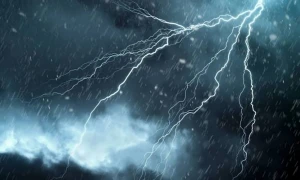 الأرصاد تكشف حالة الطقس المتوقعة اليوم: سحب ممطرة ورياح نشطة على هذه المناطق!