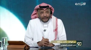 «قالوا إنك صرت مذيع أيش اللي حصل؟!».. بالفيديو.. ردة فعل محمد عبد الجواد بعدما مازحه ماجد عبد الله على الهواء