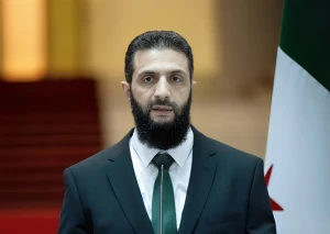 أول تعليق من الرئيس السوري أحمد الشرع على ما يشاع عن دخول سوريا إلى لبنان