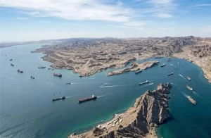 إيران تعلن إغلاق مضيق هرمز ردًا على الانتهاكات الإسرائيلية لوقف إطلاق النار في جنوب لبنان
