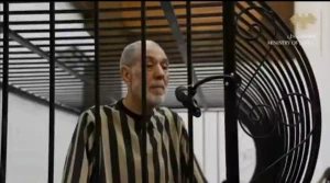 سوريا.. بالفيديو: بدء محاكمة أحمد حسون "مفتي البراميل"  لنظام الأسد البائد