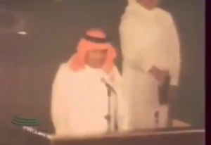 بالفيديو.. مقطع نادر للأمير عبد الرحمن بن مساعد يتلو القرآن في طفولته.. والأمير يعلق ويكشف تاريخه ومناسبته