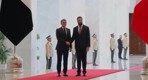 بالفيديو.. الرئيس السوري أحمد الشرع يستقبل نظيره الفرنسي إيمانويل ماكرون في قصر الشعب بدمشق