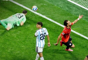 هل تعرّض المنتخب المصري لظلم تحكيمي في مباراة الأرجنتين؟