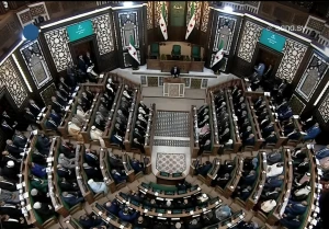 بالفيديو:  انطلاق أولى جلسات مجلس الشعب السوري.. والشرع يعلق