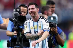 سيبقى محفوراً في ذاكرتي للأبد.. تعليق مفاجئ من ميسي بشأن الفوز على المنتخب المصري