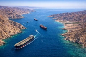 مسؤول إيراني يكشف تفاصيل خطة مرتقبة لإعادة فتح مضيق هرمز بالتنسيق مع سلطنة عُمان