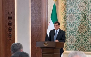 بالفيديو: قائد قوات سوريا الديمقراطية «قسد» يعلن حل قواته واندماجها في مؤسسات الدولة السورية