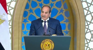 السيسي يكشف عن واقعة نصب بـ300 مليون جنيه ويعلق: «هو إحنا لسه متعلمناش بقالنا 40 سنة؟»