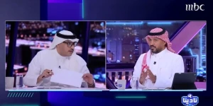 بالفيديو.. السهلي يطالب بخروج الأمير بن طلال في مؤتمر صحفي وإظهار التحويلات البنكية وما يثبت دعمه لصفقات الهلال.. والحميدي يرد