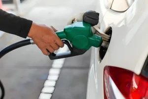 الإمارات ترفع أسعار الوقود اعتبارًا من سبتمبر