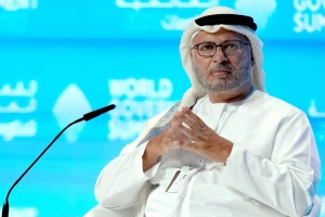 قرقاش ينتقد دول الخليج: فهمنا «مشكلة إيران» منذ سنوات ومع ذلك فشلت في تقديم رد موحد