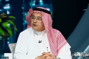 هل من الطبيعي أن ينمو اقتصاد شركة بينما سهمها يتراجع ؟ .. بالفيديو.. دكتور في الاقتصاد يجيب
