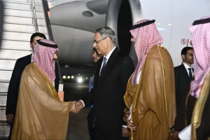 نيابة عن ولي العهد.. بالفيديو: لحظة وصول  وزير الخارجية إلى الهند لترؤس وفد المملكة في قمة بريكس