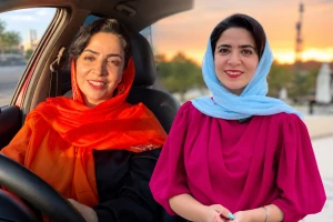 الحكم بإعدام ناشطة إيرانية بتهمة "إهانة المرشد الأعلى" بعد تصويرها موقع سقوط صاروخ
