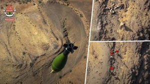 فيديو يوثق استهداف تجمع للحوثيين في جبهة كهبوب بباب المندب ومقتل 3 عناصر وفرار رابع بأسلحة زملائه main