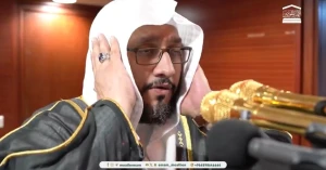 وفاة مؤذن الحرم المكي الشريف الشيخ إبراهيم المدني فجر اليوم الاثنين